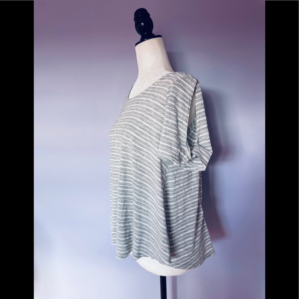 Anthropologie Puella Cold Shoulder Top - Picture 4 of 8